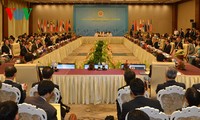 ASEAN and EAS to promote economic integration 